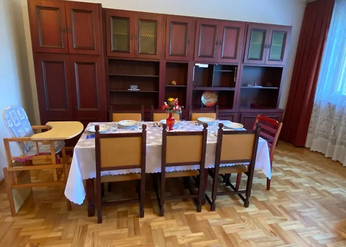 Bella Casa Economy Villa - Skibowa, Close To Bielany